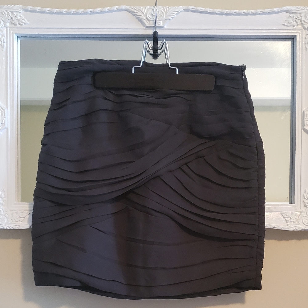 Saks Fifth Avenue skirt US2